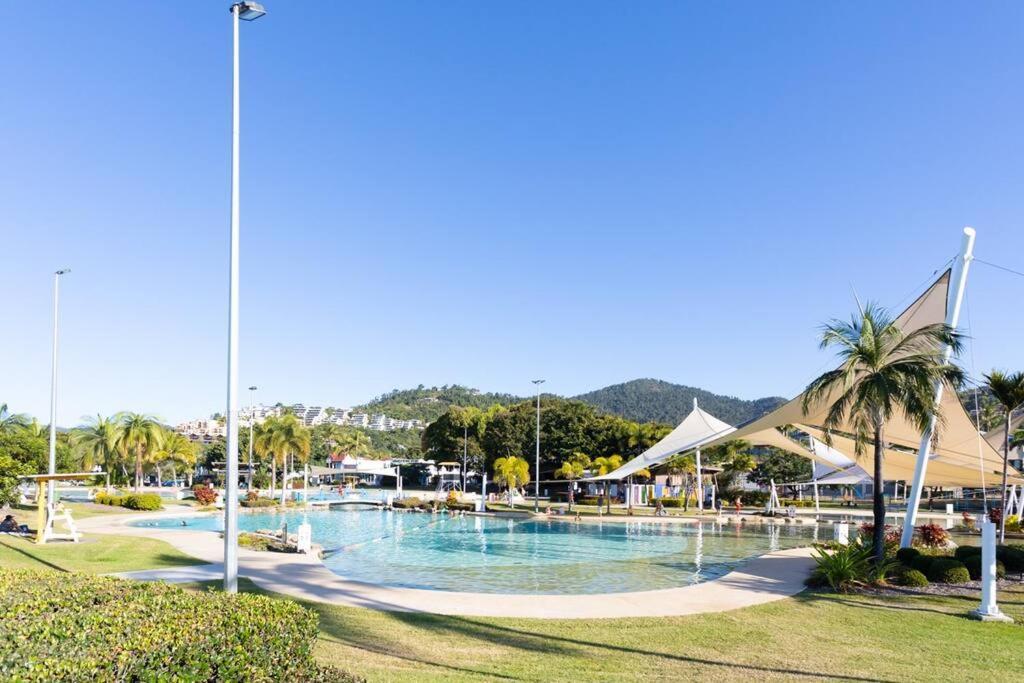 Ocean View 33A Studio Pool Ocean View Wifi แอร์ลีบีช ภายนอก รูปภาพ