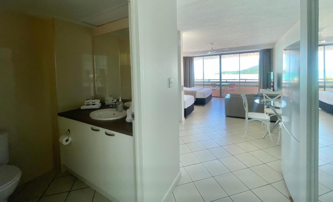 Ocean View 33A Studio Pool Ocean View Wifi แอร์ลีบีช ภายนอก รูปภาพ